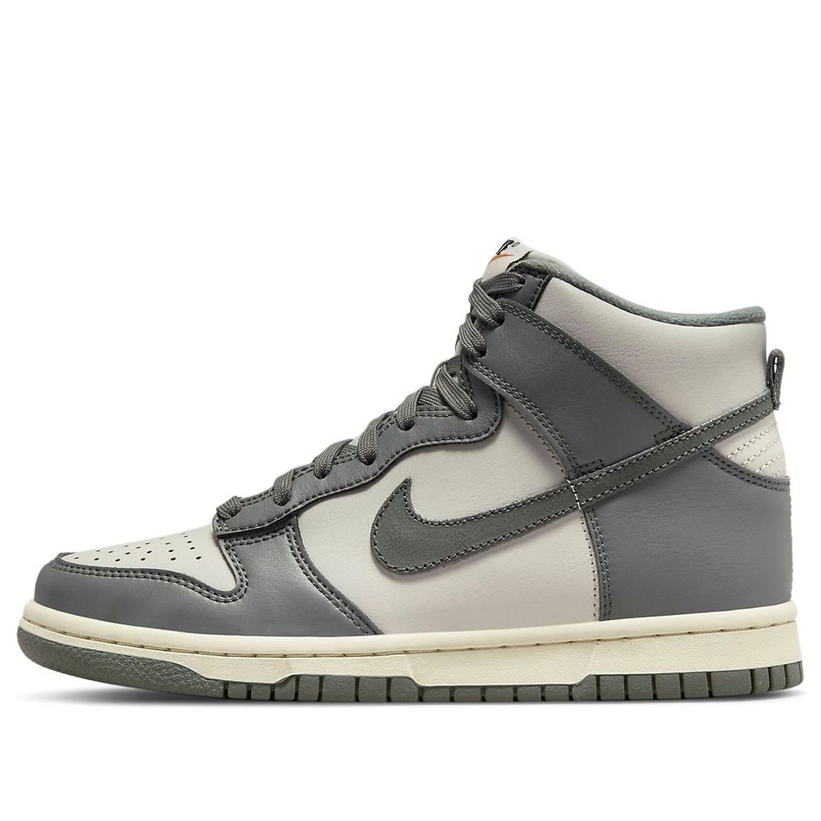 Nike Dunk High SE Light Bone Tumbled Grey