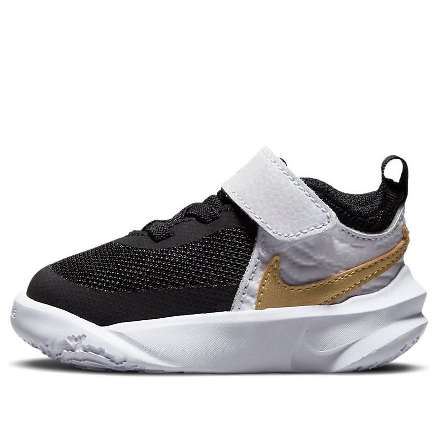 Nike Team Hustle D10 Black White Metallic Gold