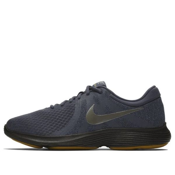 Nike Revolution 4 Gridiron