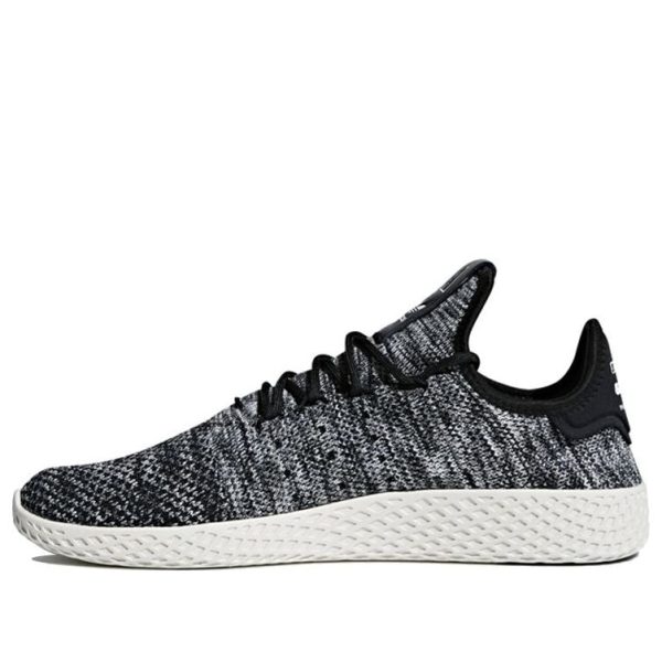 adidas x Pharrell Tennis Hu Primeknit Oreo