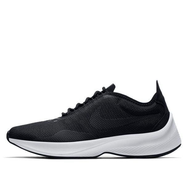 Nike Fast Exp Racer Black/White