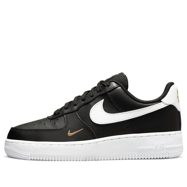 Nike Air Force 1 07 Essential Black White