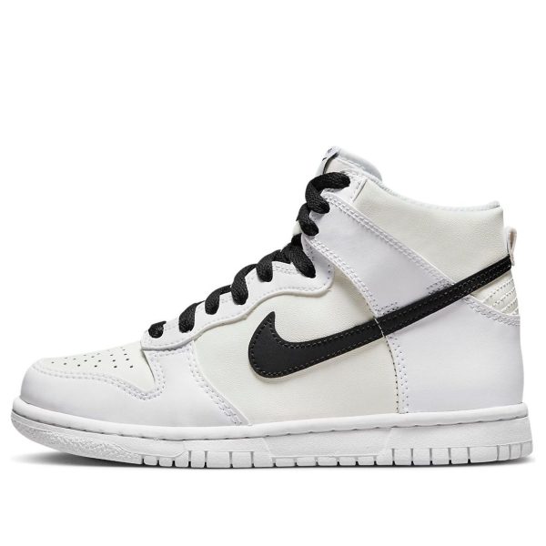 Nike Dunk High Reverse Panda