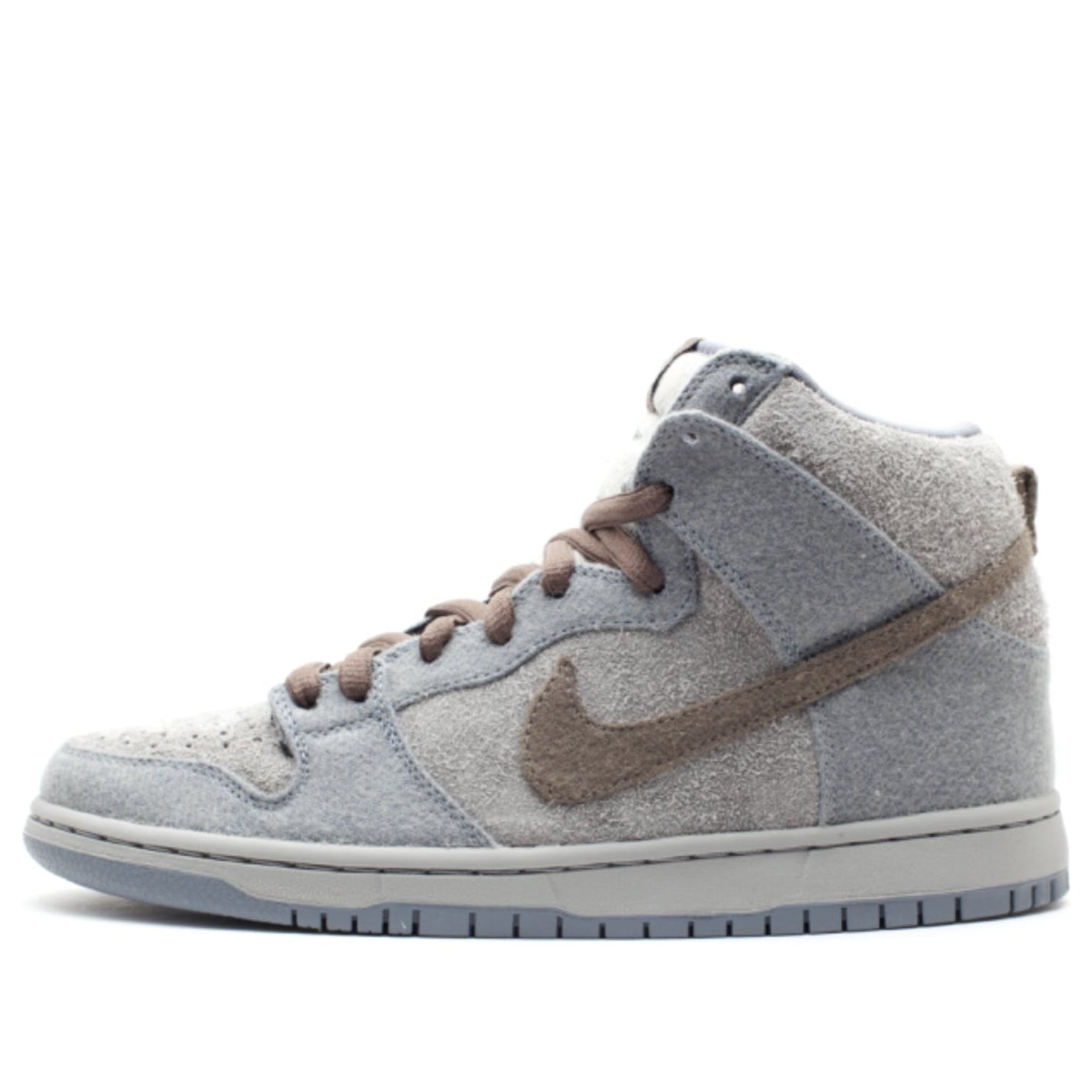 Nike SB Dunk High Premium Tauntaun