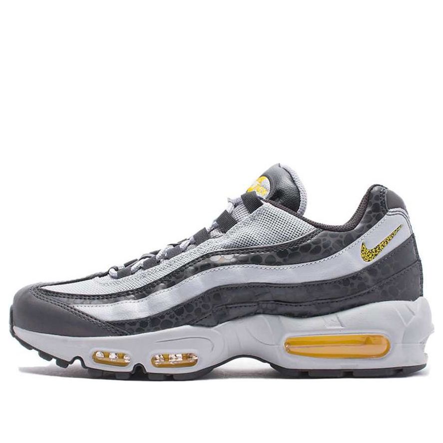 main-square_724d0d76-64b0-45e9-8a53-2d192ee30bff.jpg Nike Air Max 95 SE Reflective Amarillo