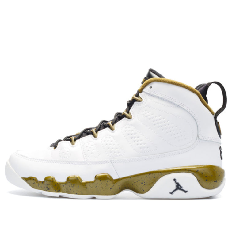 Air Jordan 9 Retro Statue