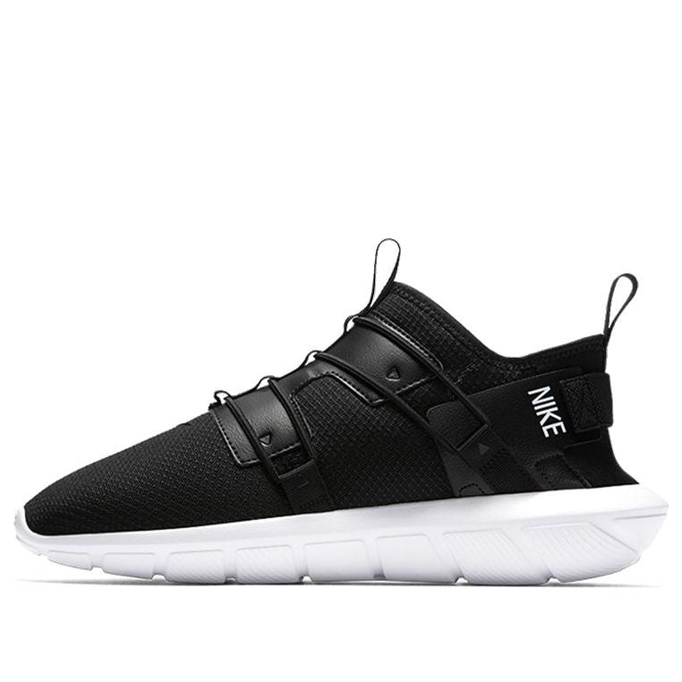 main-square_7d1b290b-32cd-45d8-a16c-230163a0e8ca.jpg Nike Vortak Black White