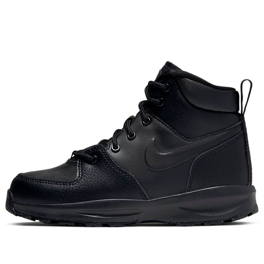 Nike Manoa Triple Black