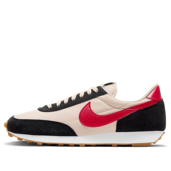 Nike Daybreak Siren Red