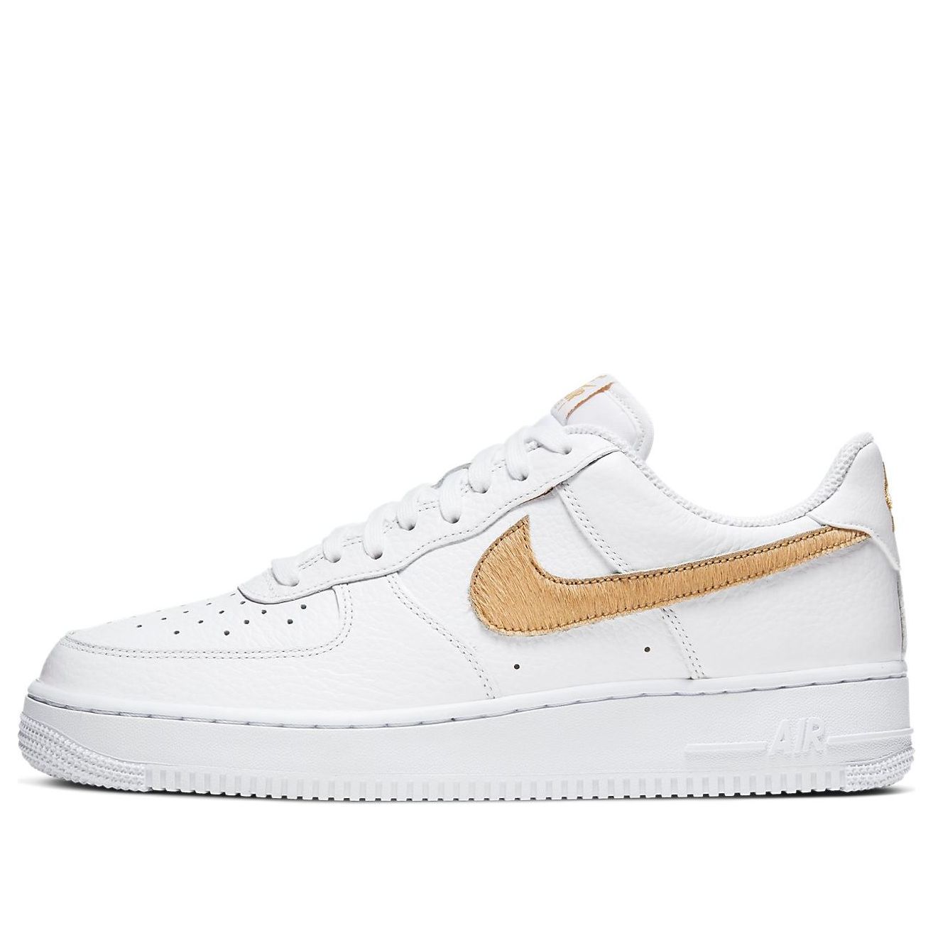 main-square_98a4f136-282b-402f-be9c-20678ebca1d2.jpg Nike Air Force 1 Low Club Gold Swoosh