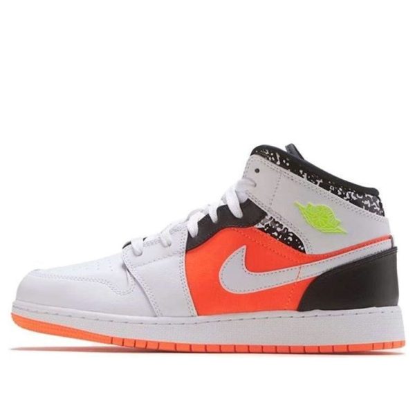 Air Jordan 1 Mid Notebook