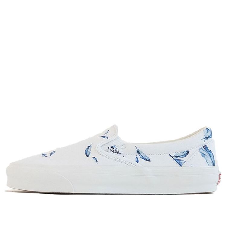 main-square_a2dc8068-f915-4134-bab0-25a8835b972a.jpg Vans Kith x Vault OG Classic Slip-On LX Feathers