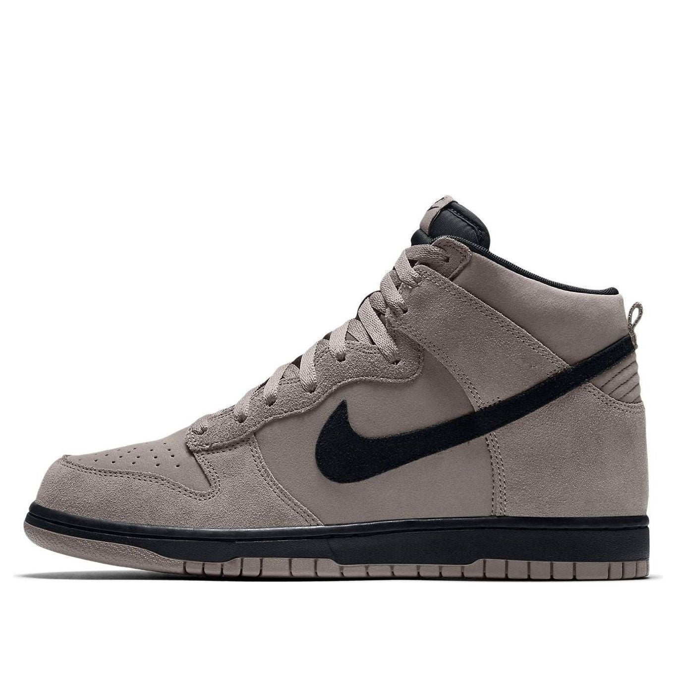 main-square_a3e785fd-e67a-4ea6-8efb-bb789b3df69b.jpg Nike Dunk High Dark Mushroom
