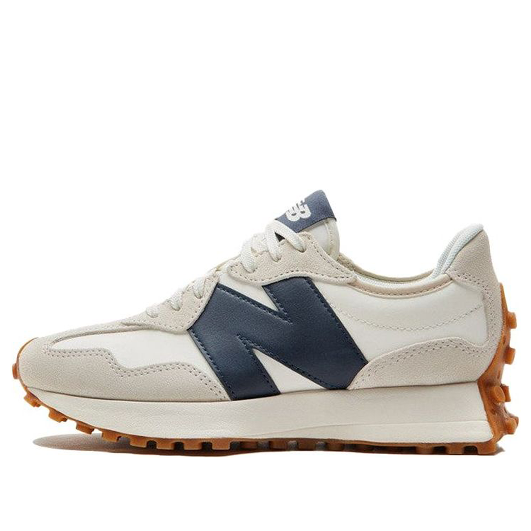New Balance 327 Moonbeam Outerspace