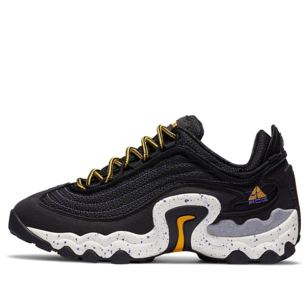 Nike ACG Air Skarn University Gold