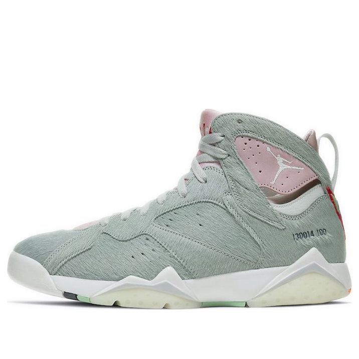 Air Jordan 7 Retro SE Hare 2.0