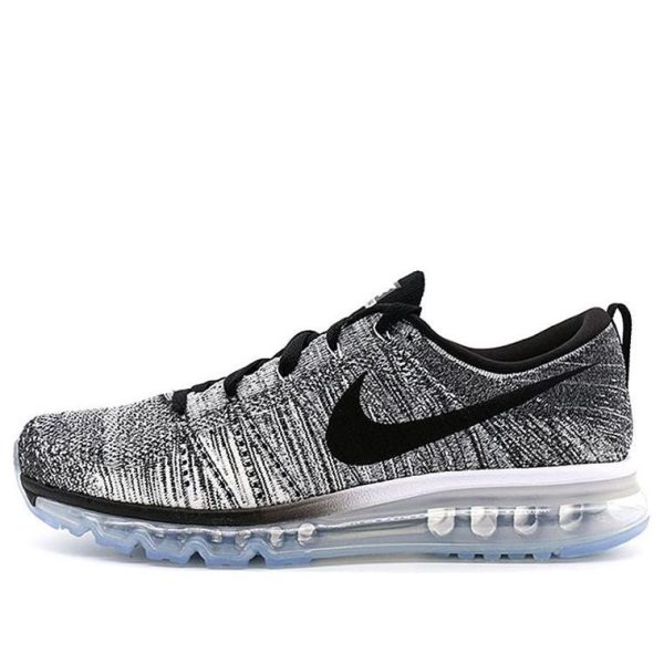 Nike Air Max Flyknit Oreo