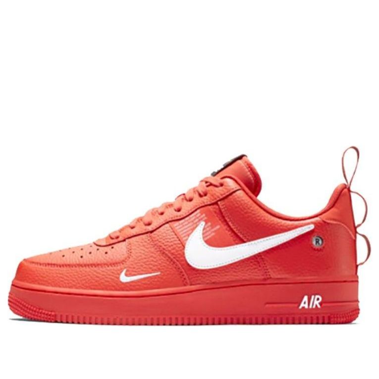 Nike Air Force 1 07 LV8 Overbranding