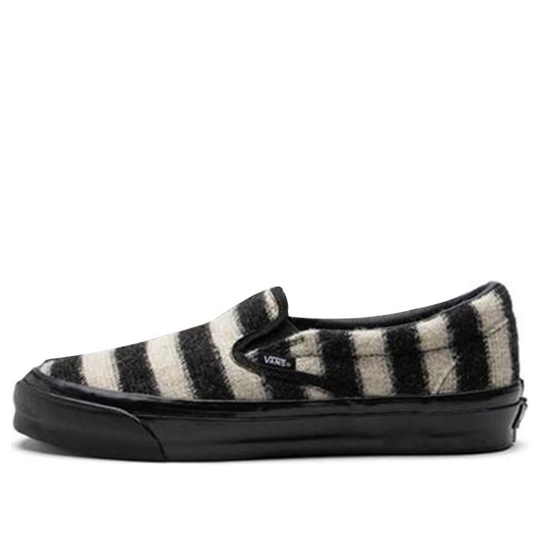 main-square_cd034596-a9fe-445d-bf50-63be0596d671.jpg Vans Concepts x OG Classic Slip-On LX Mohair - Black