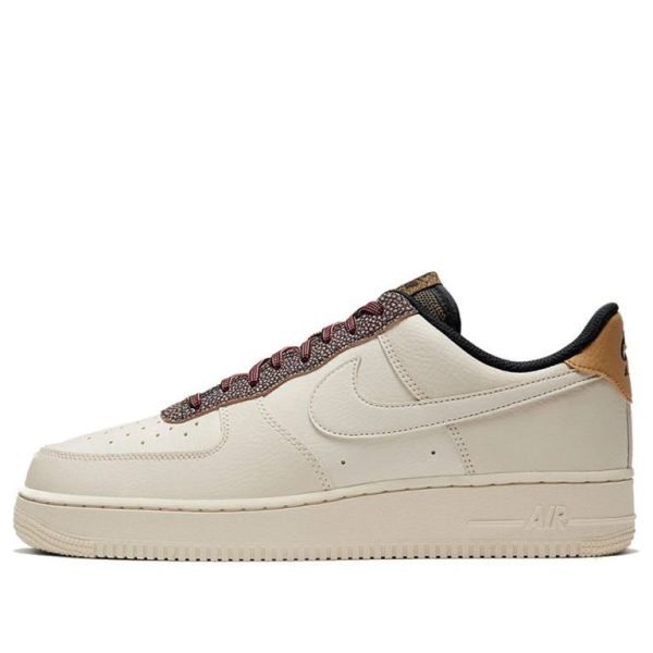 Nike Air Force 1 07 LV8 Fossil