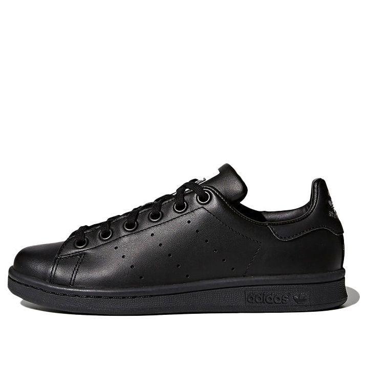 main-square_d201886e-1009-46a2-9566-526697379bd7.jpg adidas Big Stan Smith