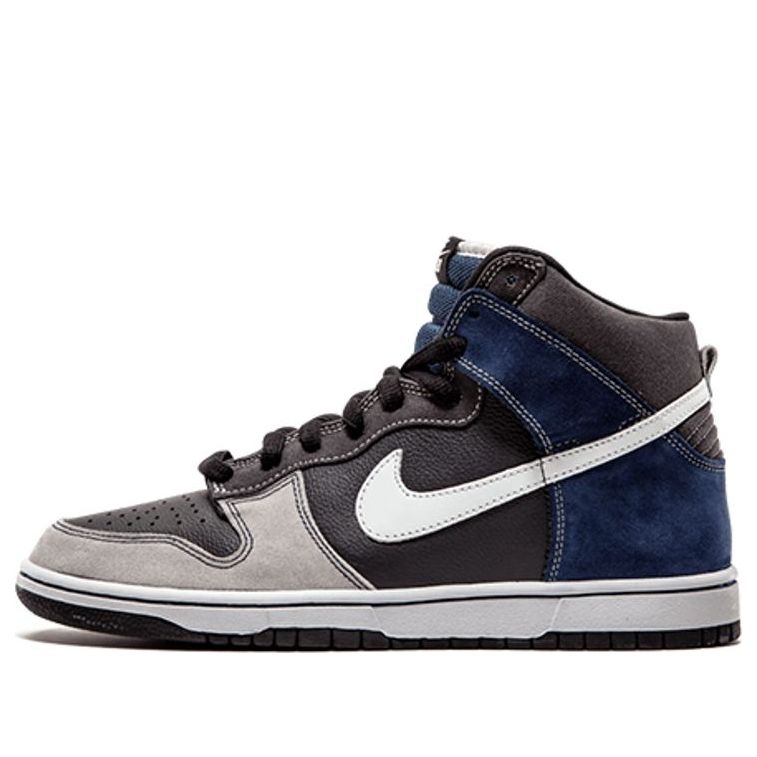 main-square_d5a42acd-b477-4ec4-9f1a-cf7c7cc4a5b2.jpg Nike SB Dunk High Pro Un-Futuras