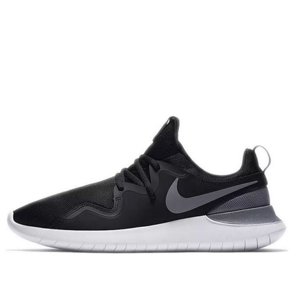 Nike Tessen Black