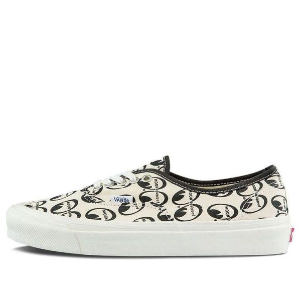 Vans Mooneyes x Authentic 44 DX Anaheim Factory - White