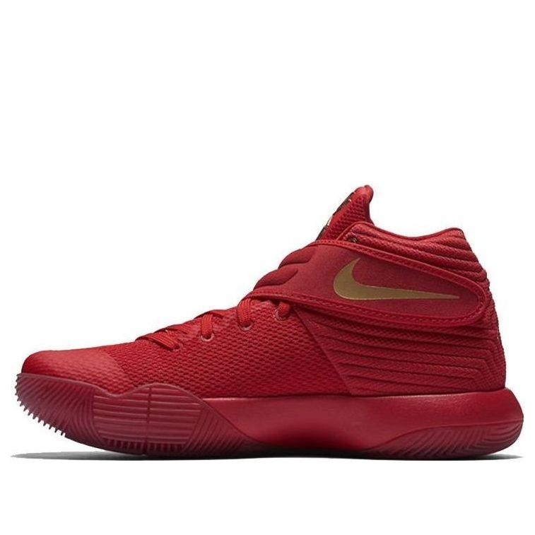 main-square_e0dfeeb8-91bf-4cf1-8f4d-2de0484dd14c.jpg Nike Kyrie 2 Gold Swoosh