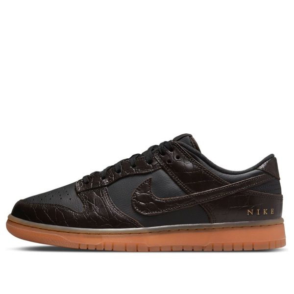 Nike Dunk Low SE Chocolate Croc
