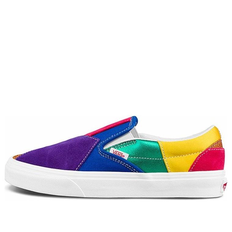 main-square_e66a5b7d-9003-4f6b-8d7f-e3a6d493a460.jpg Vans Classic Slip-On Pride - Patchwork