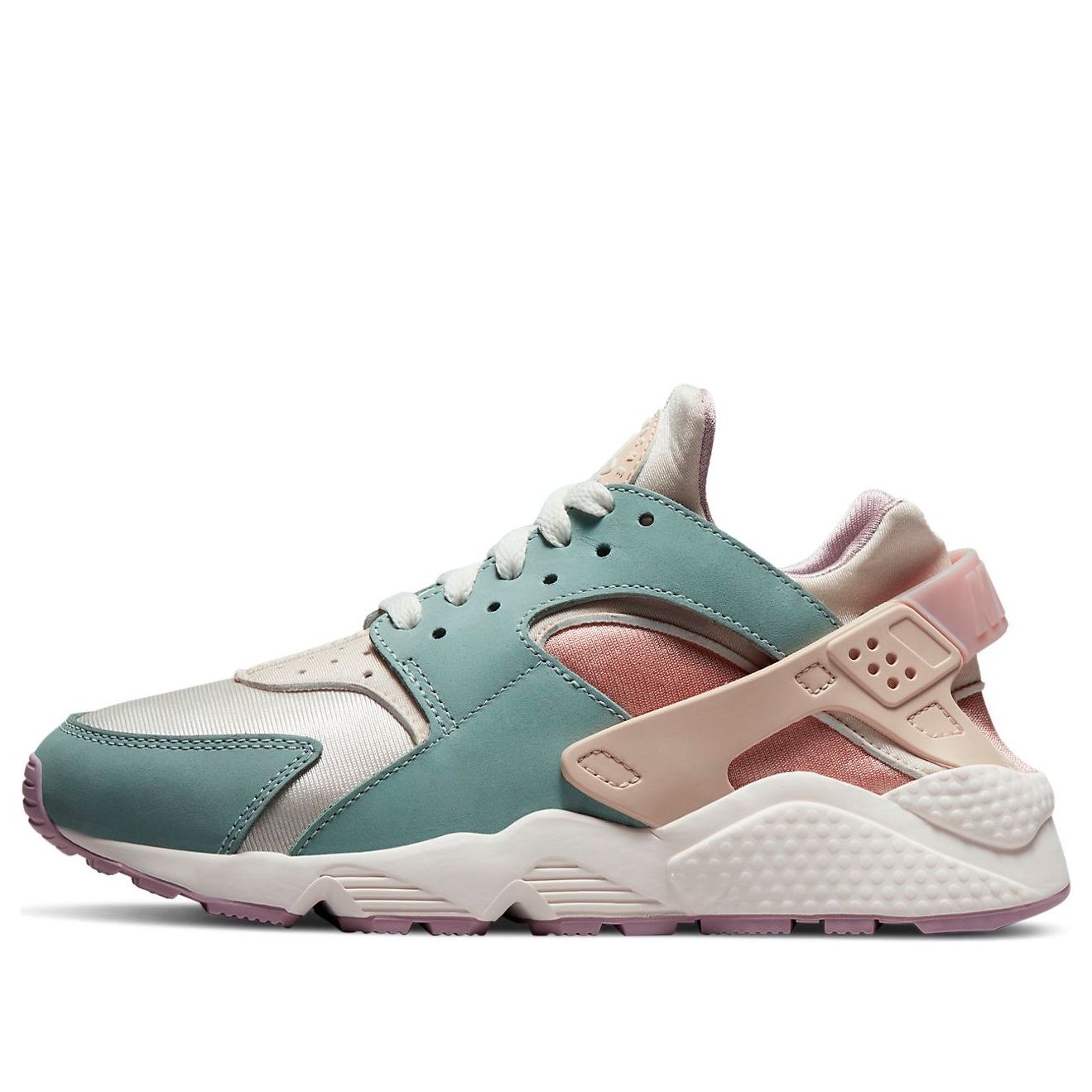 Nike Air Huarache One Mile Social Club