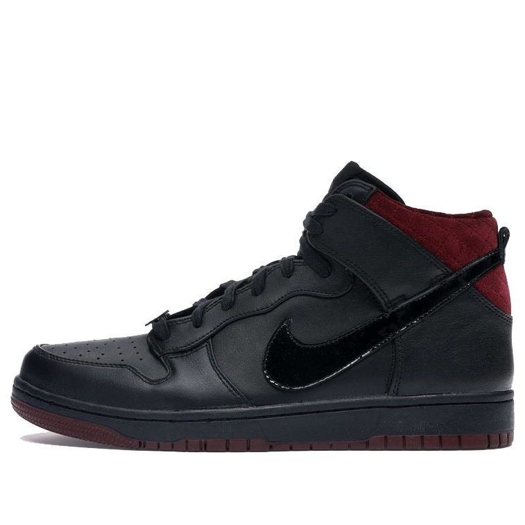 Nike Dunk CMFT PRM QS Coffin