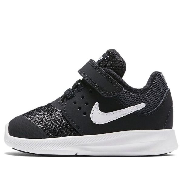 Nike Downshifter 7 Black/White